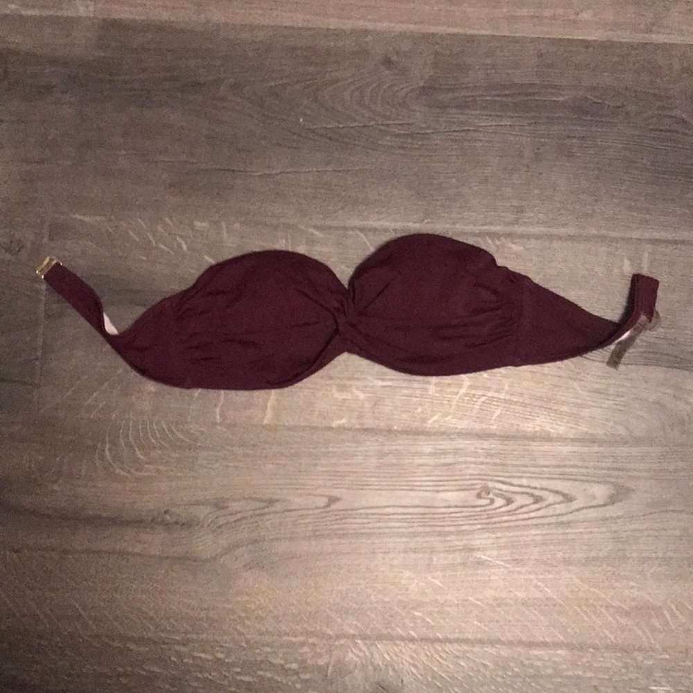 Victoria’s Secret bikini top